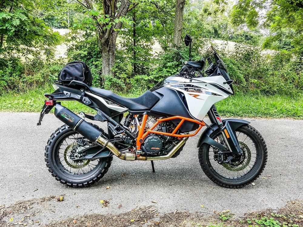 Pot echappement compatible avec Ktm Lc 8 Adventure 1090 2017-2020, Furore Evo4 Nero, Échappement légal, homologué,silencieux avec db killer amovible et tuyau de liaison spécifique 