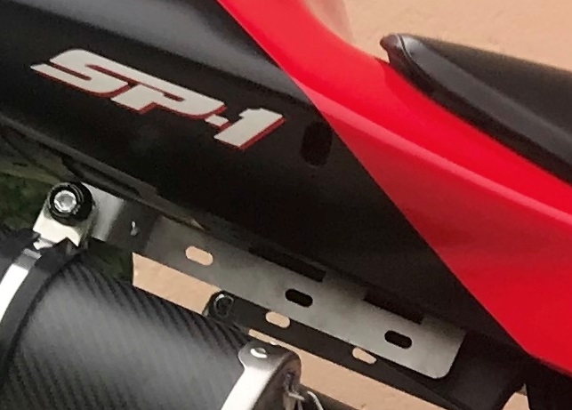 Pot echappement compatible avec Honda Vtr 1000 Sp-1 RC51 2000-2001, M3 Titanium Natural, Paire de pot d'échappement homologuées, livrées avec db killer amovible et raccords spécifiques 
