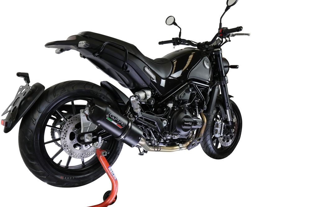 Pot echappement compatible avec Benelli Leoncino 500 Trail 2017-2024, Furore Evo4 Nero, Pot échappement homologué et légal, silencieux avec mi-collecteur, db killer amovible et catalyseur 