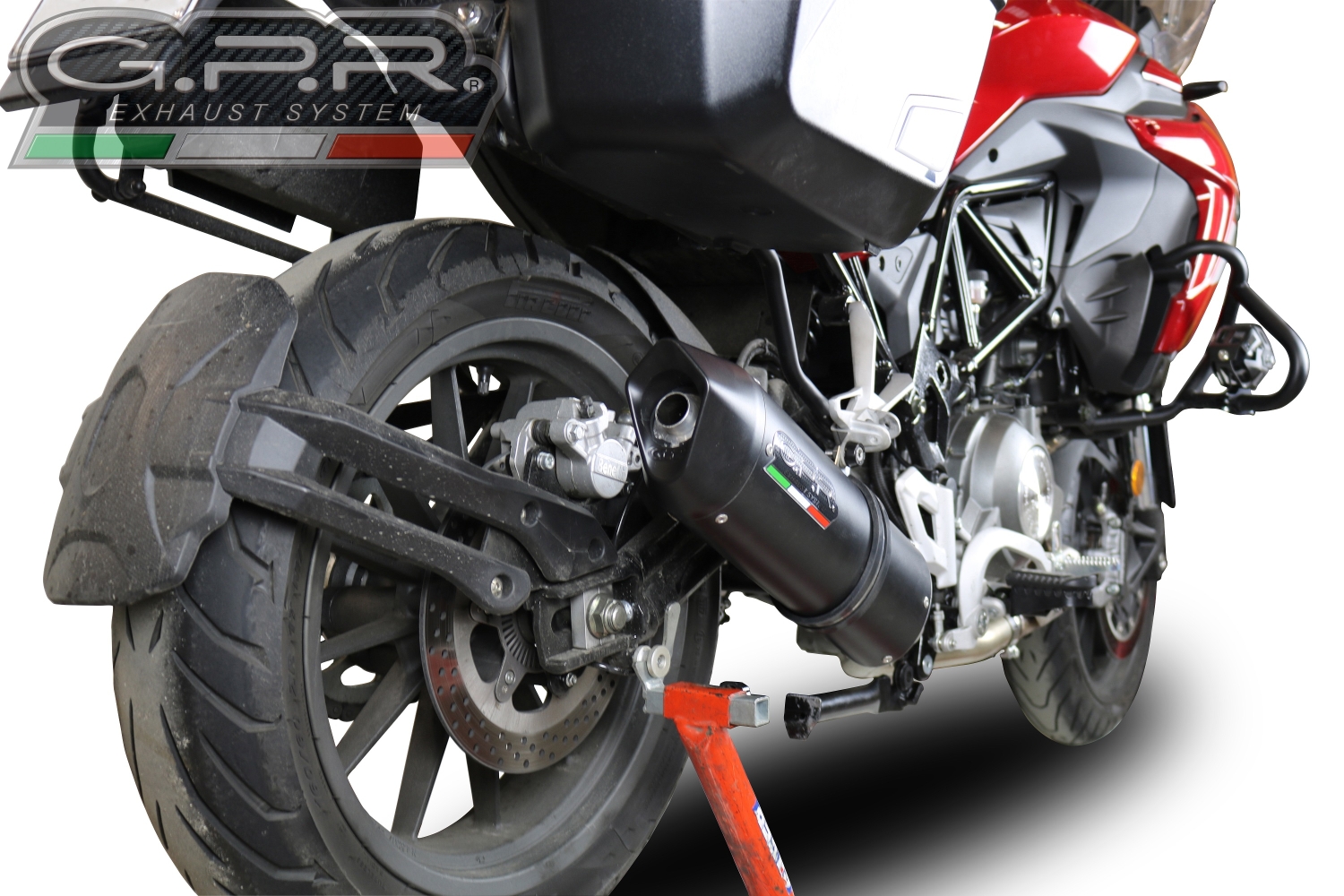 Pot echappement compatible avec Benelli Trk 502 2021-2024, Furore Evo4 Nero, Pot Échappement slip-on homologué, légal, avec db killer amovible, tuyau de liaison et catalyseur 
