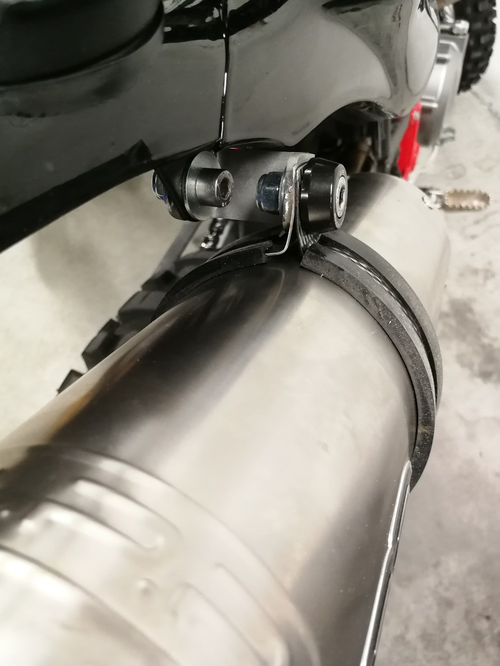 Pot echappement compatible avec Beta Motard 4.0 T2 Vers 11 2005-2016, Furore Poppy, Homologué et légal, système d'échappement complet avec catalyseur et db killer amovible 