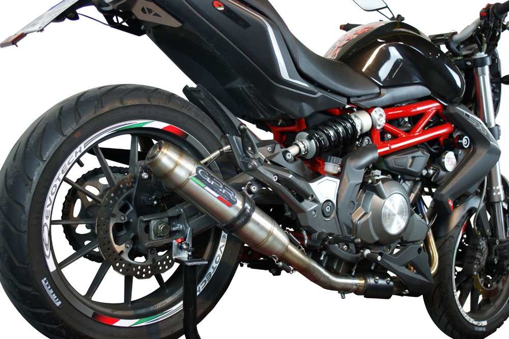 Pot echappement compatible avec Benelli Bn 302 S 2017-2024, Deeptone Inox, Échappement légal, homologué,silencieux avec db killer amovible et tuyau de liaison spécifique 