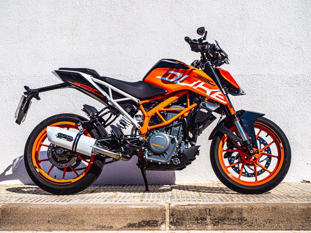 Pot echappement compatible avec Ktm Duke 390 2017-2020, Albus Evo4, Échappement légal, homologué,silencieux avec db killer amovible et tuyau de liaison spécifique 