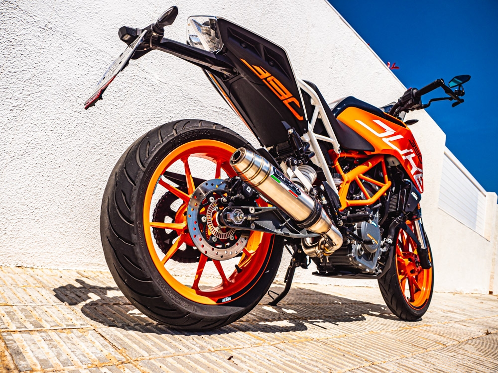 Pot echappement compatible avec Ktm Duke 390 2013-2016, Deeptone Inox, Échappement légal, homologué,silencieux avec db killer amovible et tuyau de liaison spécifique 