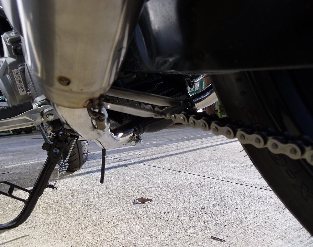 Pot echappement compatible avec Suzuki Gw 250 F Inazuma 2012-2017, Furore Nero, Paire de pot d'échappement homologuées, livrées avec db killer amovible et raccords spécifiques 