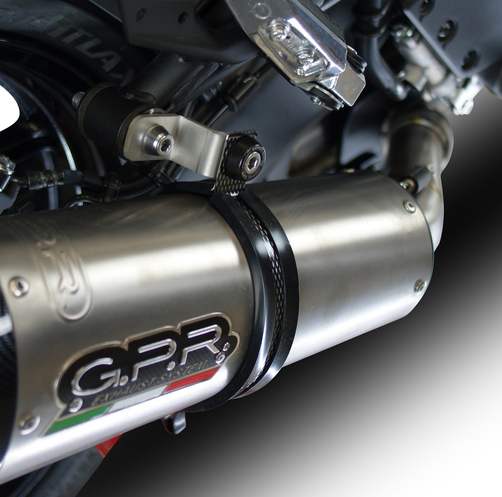 Pot echappement compatible avec Kawasaki Versys 1000 I.E. 2017-2018, Furore Evo4 Nero, Échappement légal, homologué,silencieux avec db killer amovible et tuyau de liaison spécifique 