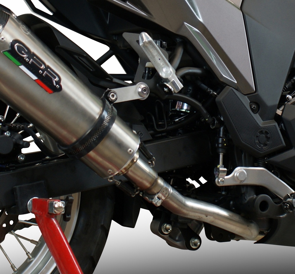 Pot echappement compatible avec Kawasaki Versys-X 250 2017-2020, Furore Evo4 Nero, Échappement légal, homologué,silencieux avec catalyseur, db killer amovible et tuyau de liaison spécifique 