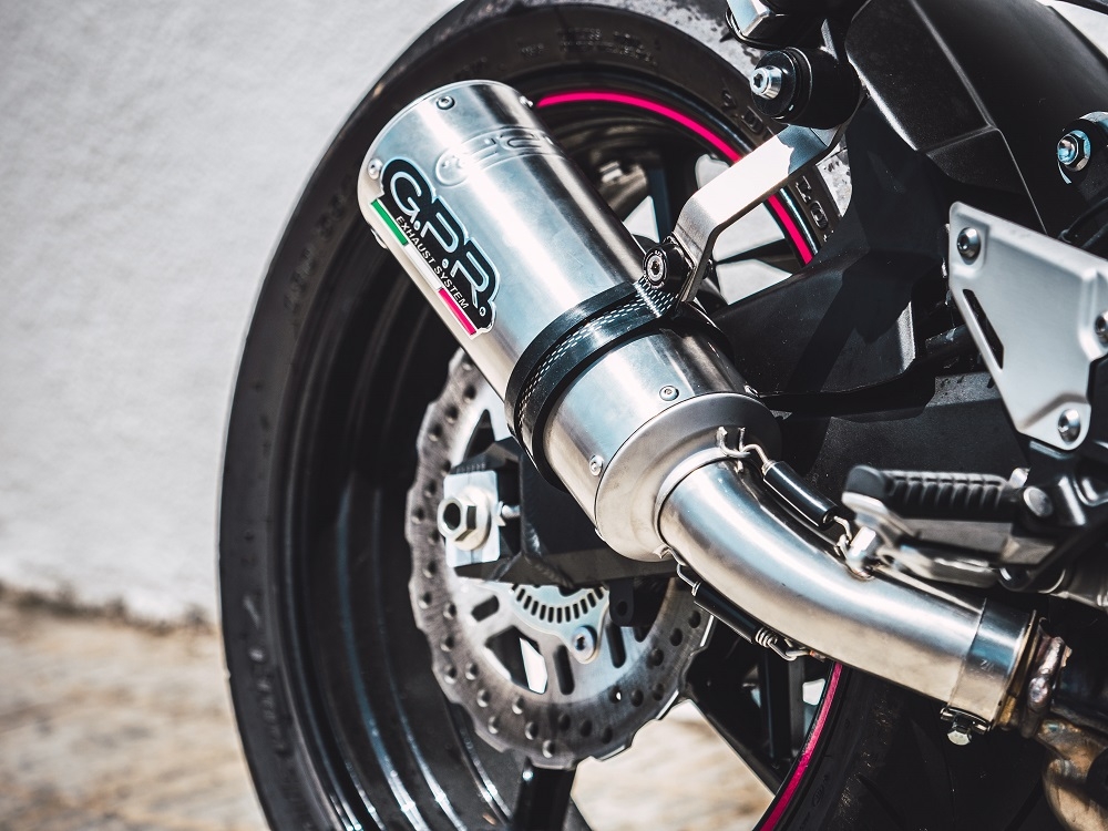 Pot echappement compatible avec Kawasaki Z 900 2017-2019, M3 Inox , Échappement légal, homologué,silencieux avec db killer amovible et tuyau de liaison spécifique 