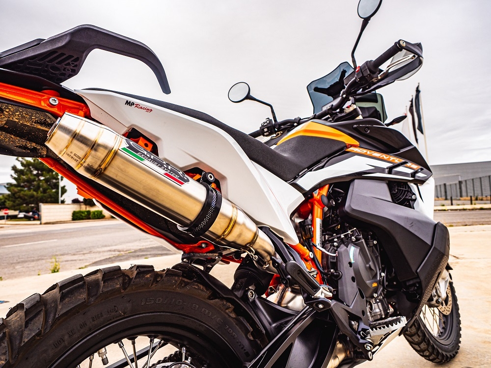 Pot echappement compatible avec Ktm Adventure 890 2021-2024, Deeptone Inox, Échappement légal, homologué,silencieux avec db killer amovible et tuyau de liaison spécifique 