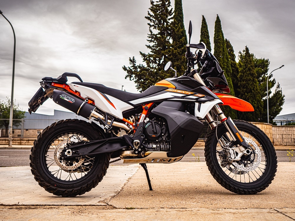 Pot echappement compatible avec Husqvarna Norden 901 2022-2024, Furore Evo4 Nero, Échappement légal, homologué,silencieux avec db killer amovible et tuyau de liaison spécifique 