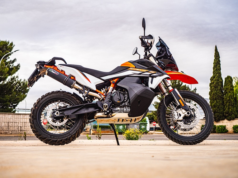 Pot echappement compatible avec Husqvarna Norden 901 2022-2024, M3 Black Titanium, Échappement légal, homologué,silencieux avec db killer amovible et tuyau de liaison spécifique 