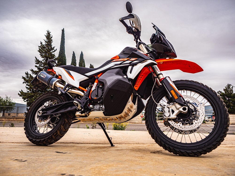 Pot echappement compatible avec Ktm SMT 890 2023-2024, Dual Poppy, Échappement légal, homologué,silencieux avec db killer amovible et tuyau de liaison spécifique 