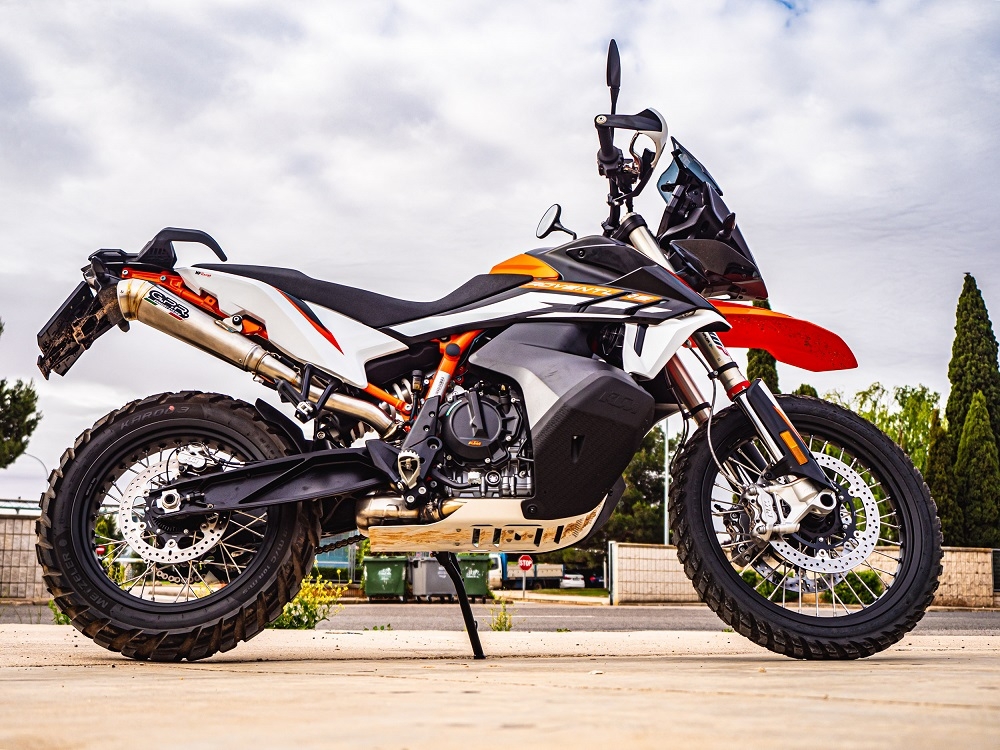 Pot echappement compatible avec Ktm Adventure 890 2020-2024, Powercone Evo, Échappement légal, homologué,silencieux avec db killer amovible et tuyau de liaison spécifique 