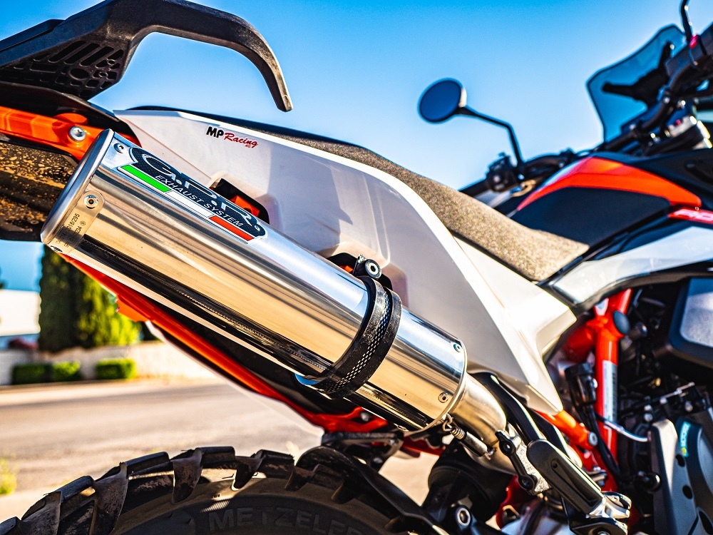 Pot echappement compatible avec Husqvarna Norden 901 2022-2024, M3 Inox , Pot échappement racing, avec les tuyaux de liaison, article sans homologation 