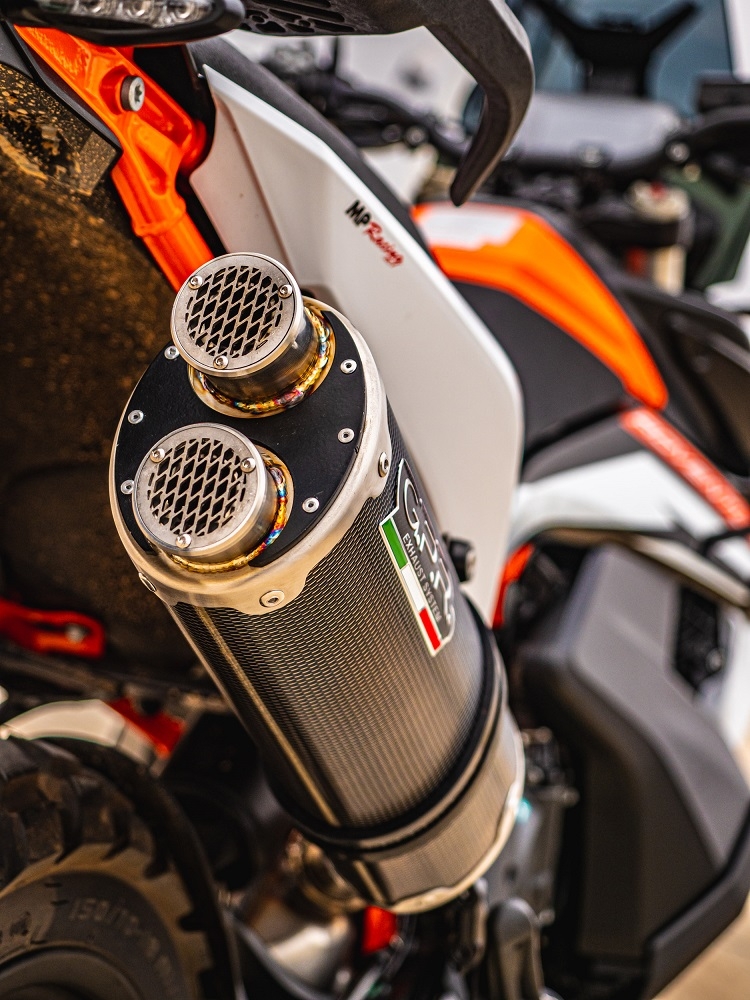 Pot echappement compatible avec Ktm Duke 890 2021-2024, Dual Poppy, Échappement légal, homologué,silencieux avec db killer amovible et tuyau de liaison spécifique 