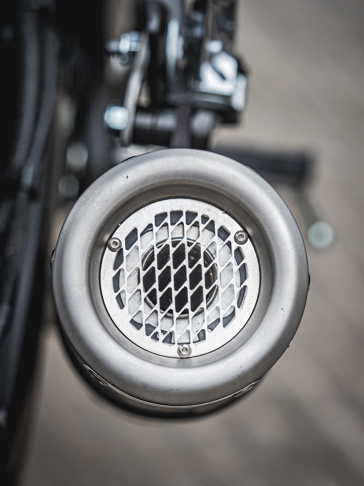 Pot echappement compatible avec Yamaha Mt-07 2017-2020, M3 Black Titanium, Homologué et légal, système d'échappement complet avec catalyseur et db killer amovible 