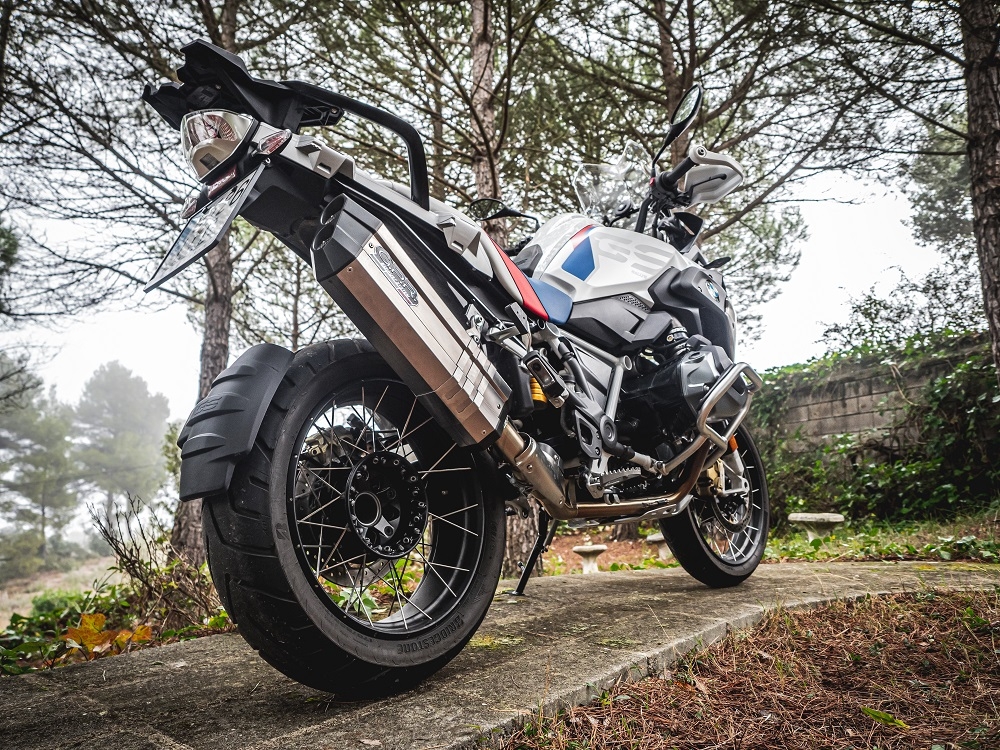 Pot echappement compatible avec Bmw R 1250 Gs -Adventure 2021-2024, Hyper Sonic Titanium, Échappement légal, homologué,silencieux avec db killer amovible et tuyau de liaison spécifique 