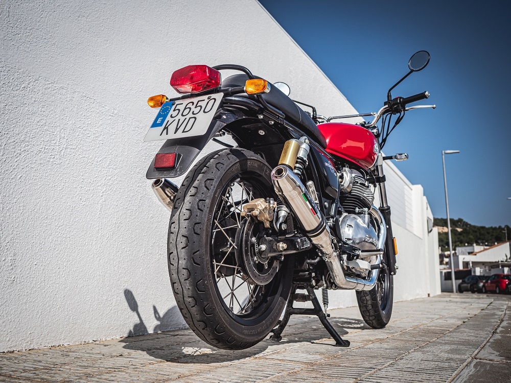 Pot echappement compatible avec Royal Enfield Continental 650 2019-2020, Deeptone Inox, Paire de pot d'échappement homologuées, livrées avec db killer amovible, catalyseurs et raccords spécifiques 