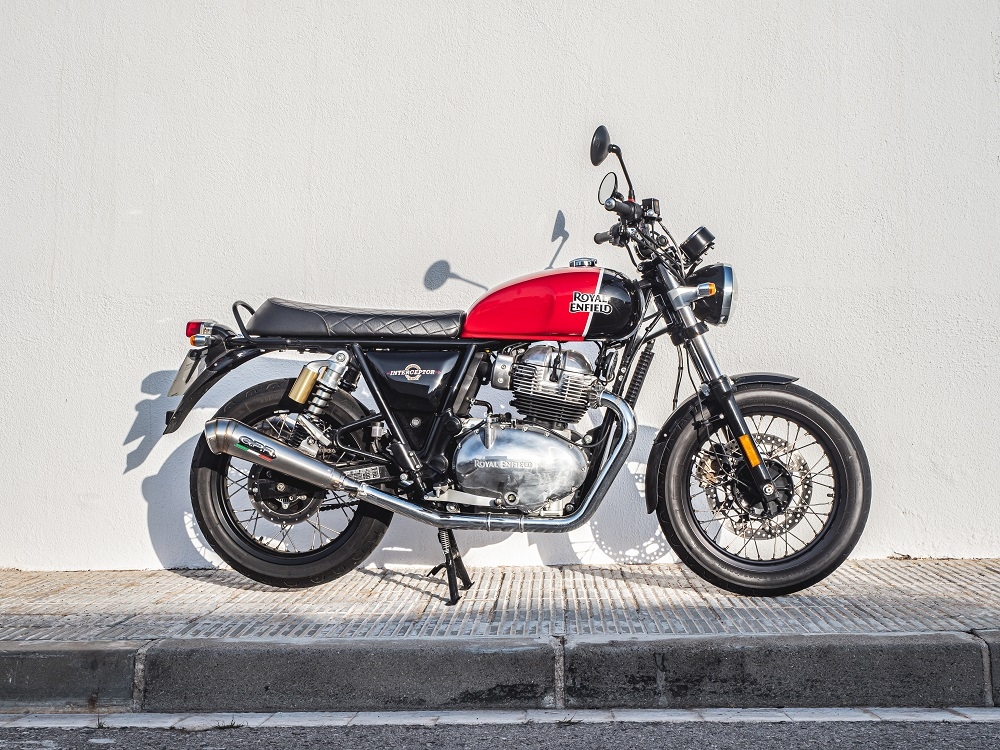 Pot echappement compatible avec Royal Enfield Interceptor 650 2019-2020, Powercone Evo, Paire de pot d'échappement homologuées, livrées avec db killer amovible, catalyseurs et raccords spécifiques 