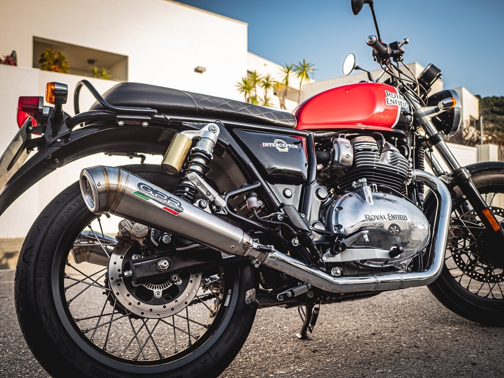 Pot echappement compatible avec Royal Enfield Interceptor 650 2019-2020, Powercone Evo, Paire de pot d'échappement homologuées, livrées avec db killer amovible, catalyseurs et raccords spécifiques 