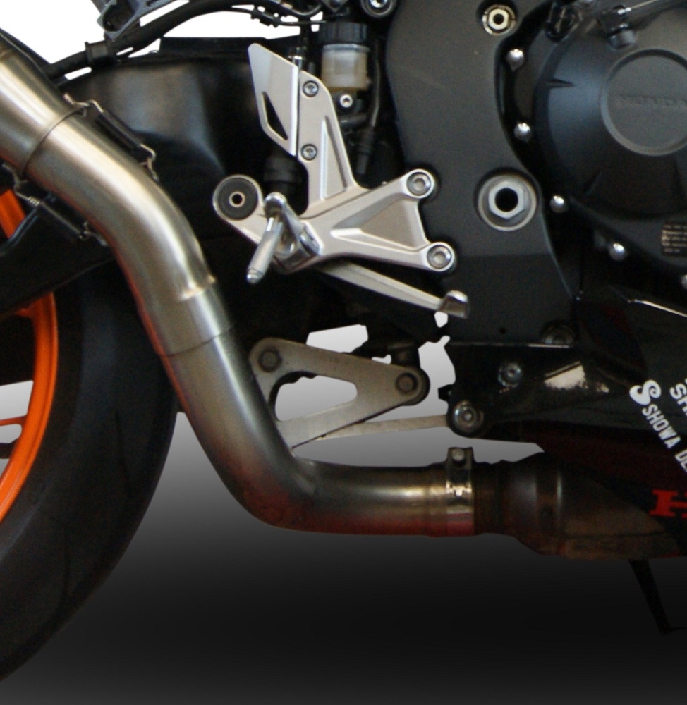 Pot echappement compatible avec Honda Cbr 1000 Rr 2014-2016, M3 Titanium Natural, Échappement légal, homologué,silencieux avec db killer amovible et tuyau de liaison spécifique 