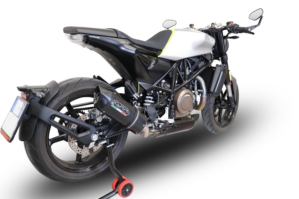 Pot echappement compatible avec Husqvarna Svartpilen 701 2018-2020, Furore Evo4 Nero, Échappement légal, homologué,silencieux avec db killer amovible et tuyau de liaison spécifique 