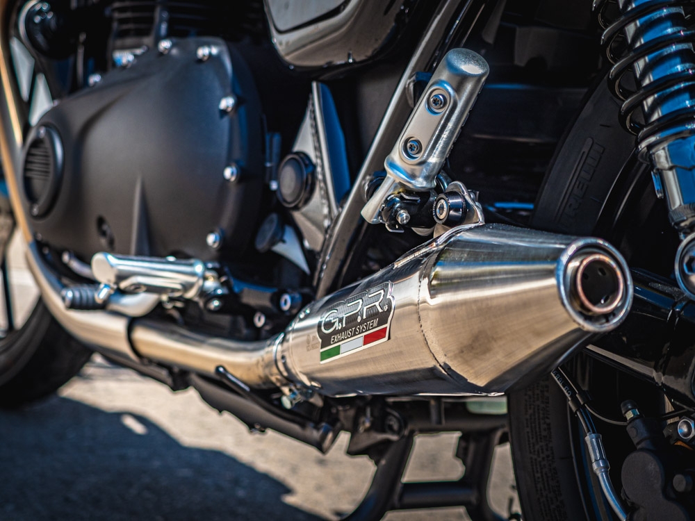 Pot echappement compatible avec Triumph Street Twin 900 2020-2021, Vintacone, Paire de pot d'échappement homologuées, livrées avec db killer amovible et raccords spécifiques 