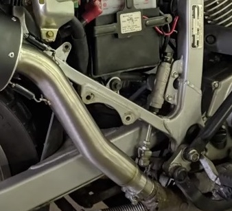 Pot echappement compatible avec Honda Transalp Xl 600 V 1996-1999, Satinox , Échappement légal, homologué,silencieux avec db killer amovible et tuyau de liaison spécifique 