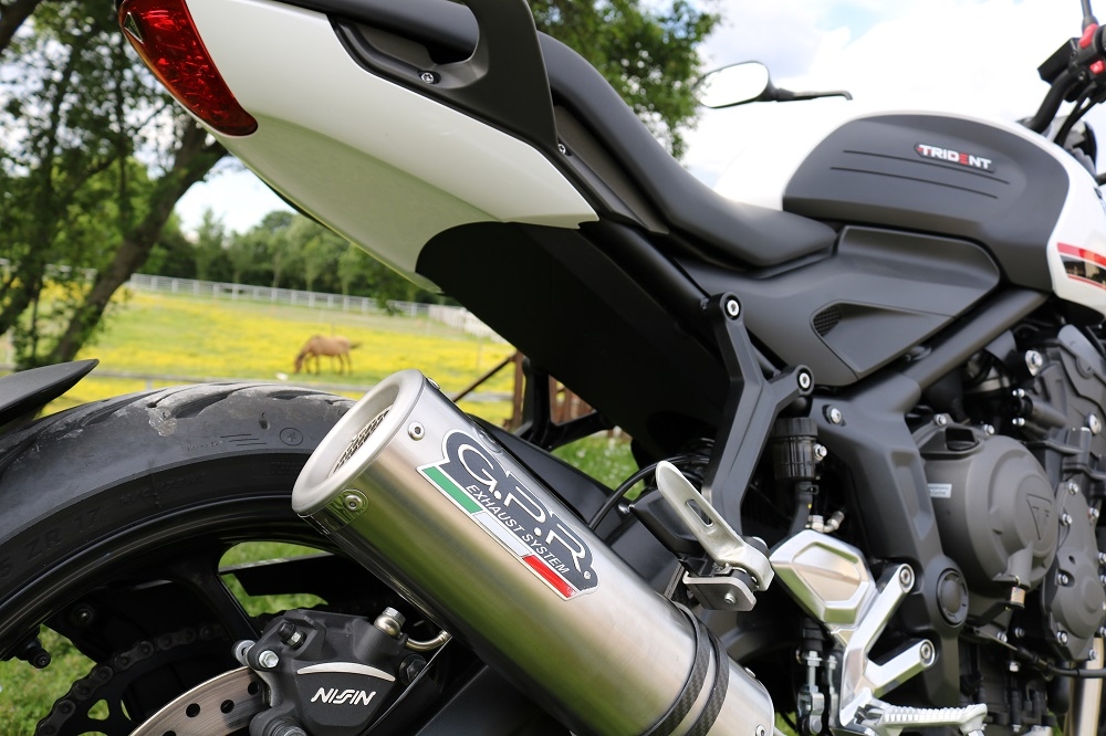Pot echappement compatible avec Triumph Trident 660 2021-2024, M3 Inox , Homologué et légal, système d'échappement complet avec catalyseur et db killer amovible 