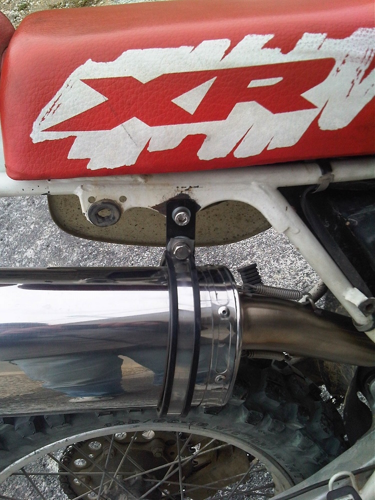Pot echappement compatible avec Honda Xr 600 R 1988-1998, Furore Nero, Échappement légal, homologué,silencieux avec db killer amovible et tuyau de liaison spécifique 