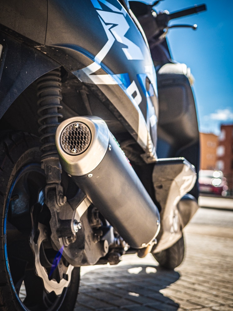 Pot echappement compatible avec Honda Sh 350 I.E. 2021-2023, Evo4 Road, Pot Échappement slip-on homologué, légal, avec db killer amovible, tuyau de liaison et catalyseur 