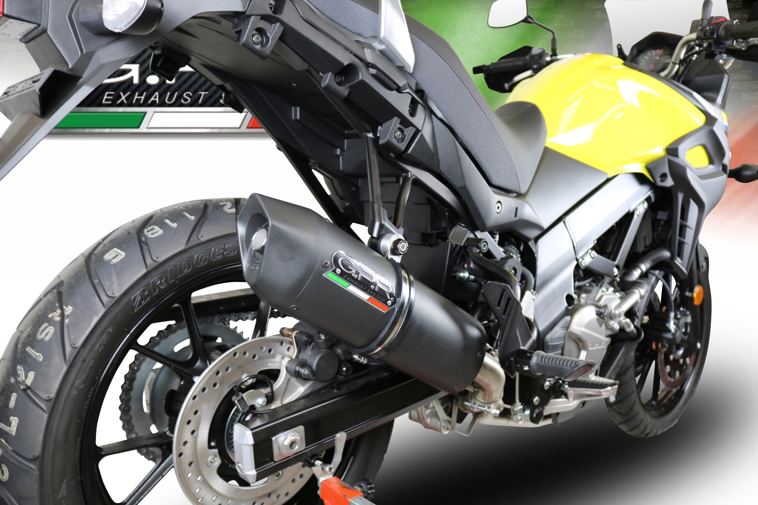 Pot echappement compatible avec Suzuki V-Strom 650 2021-2025, Furore Evo4 Nero, Pot échappement homologué et légal, silencieux avec mi-collecteur, db killer amovible et catalyseur 