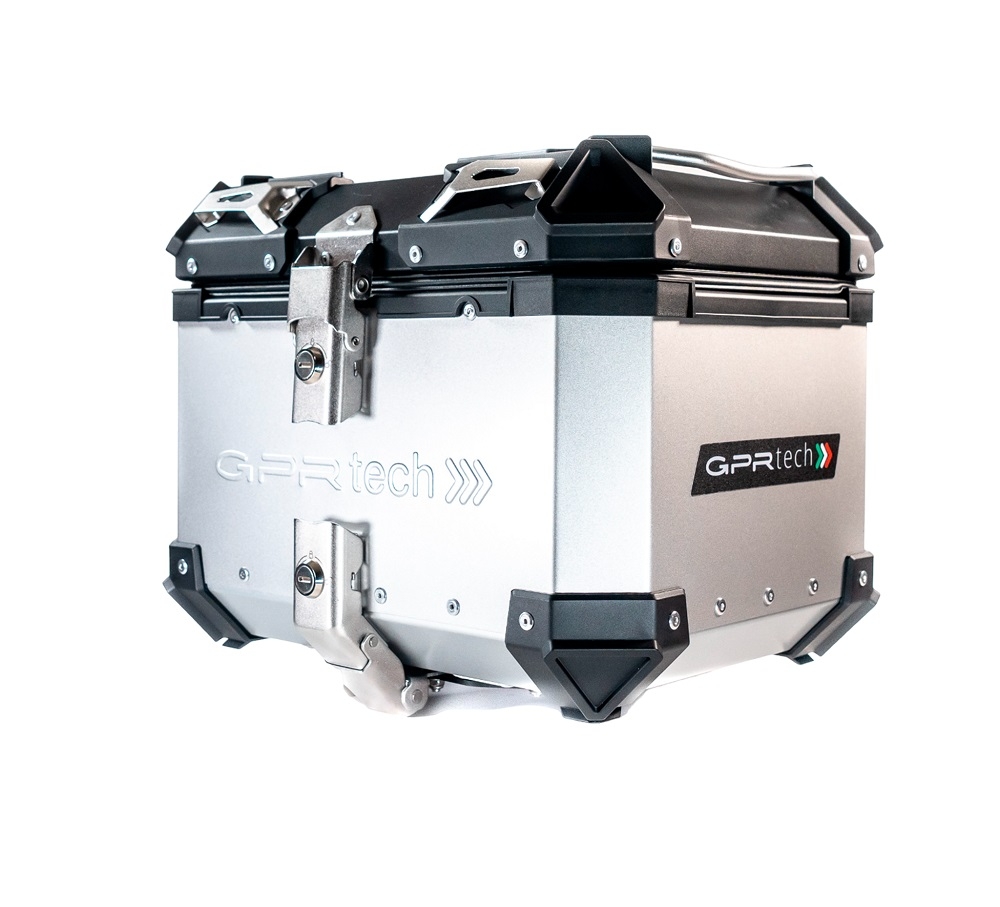 GPR TECH TOP CASE ALPI-TECH 26 LT. ARGENT Top case en aluminium, avec Dossier souple, couleur argent avec plaque universelle incluse Capacité Litres 26