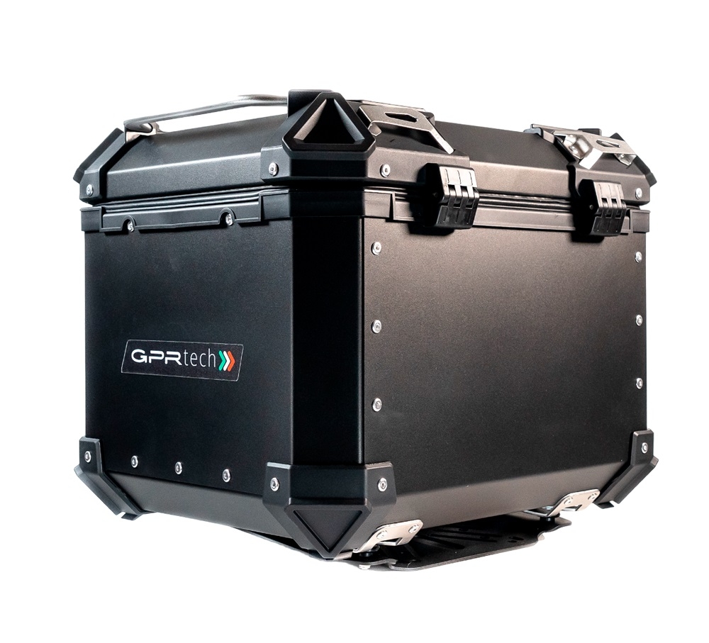 GPR TECH TOP CASE ALPI-TECH 45 LT. NOIR Top case en aluminium, avec Dossier souple, couleur noire avec plaque universelle incluse Capacité Litres 45