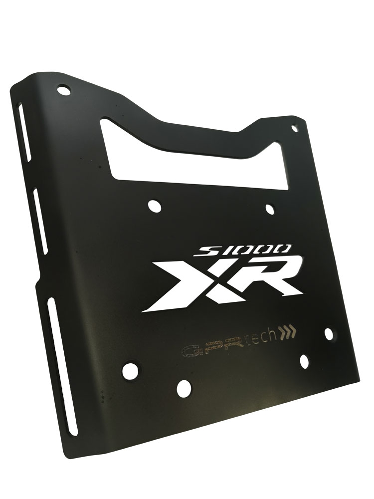Top case en aluminium, couleur argent e avec plaque spécifique incluse, compatible uniquement avec le porte-bagages d'origine BMW, si la moto n'en possède pas, il ne peut pas être installé. Top-case GPR TECH compatible avec  Bmw S 1000 XR - M 2020/2024 e5