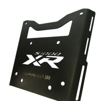 Top case en aluminium, couleur argent e avec plaque spécifique incluse, compatible uniquement avec le porte-bagages d'origine BMW, si la moto n'en possède pas, il ne peut pas être installé. Top-case GPR TECH compatible avec  Bmw S 1000 XR - M 2020/2024 e5