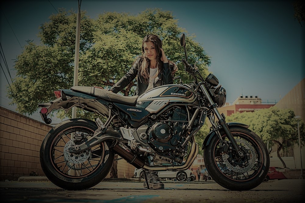 Pot echappement compatible avec Kawasaki Z 650 RS 2021-2023, M3 Black Titanium, Silencieux homologué pour bruit, échappement complet avec catalyseur et db killer 