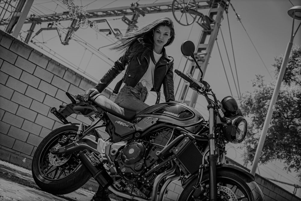 Pot echappement compatible avec Kawasaki Z 650 RS 2021-2023, M3 Black Titanium, Silencieux homologué pour bruit, échappement complet avec catalyseur et db killer 