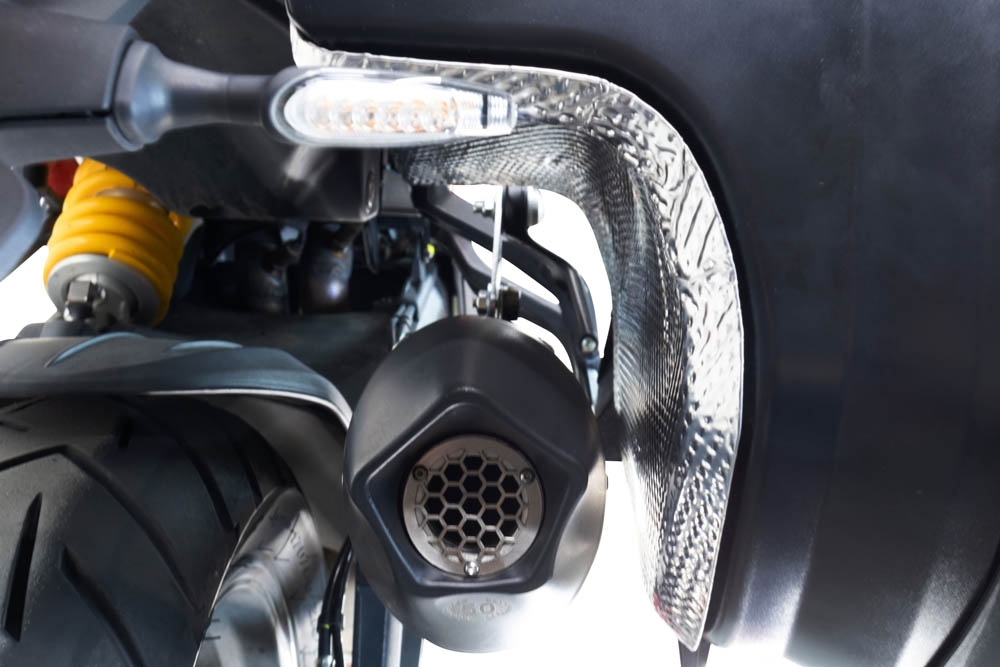 Pot echappement compatible avec Ducati Multistrada V4 - S 2022-2024, GP Evo4 Poppy, Échappement légal, homologué,silencieux avec db killer amovible et tuyau de liaison spécifique 