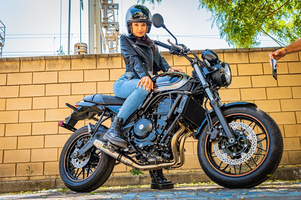 Pot echappement compatible avec Kawasaki Z 650 RS 2021-2023, Deeptone Inox, Pot echappement racing, ligne complet, fourni avec collecteur spécifique, article sans homologation 