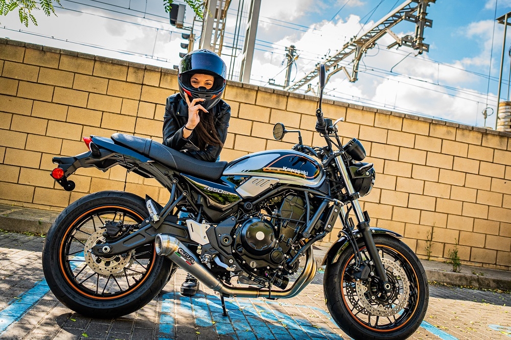 Pot echappement compatible avec Kawasaki Z 650 RS 2021-2023, Powercone Evo, Pot echappement racing, ligne complet, fourni avec collecteur spécifique, article sans homologation 