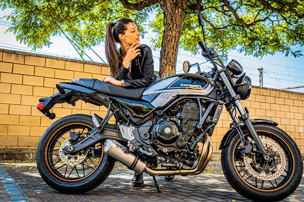 Pot echappement compatible avec Kawasaki Z 650 RS 2021-2023, Satinox, Silencieux homologué pour bruit, échappement complet avec catalyseur et db killer 