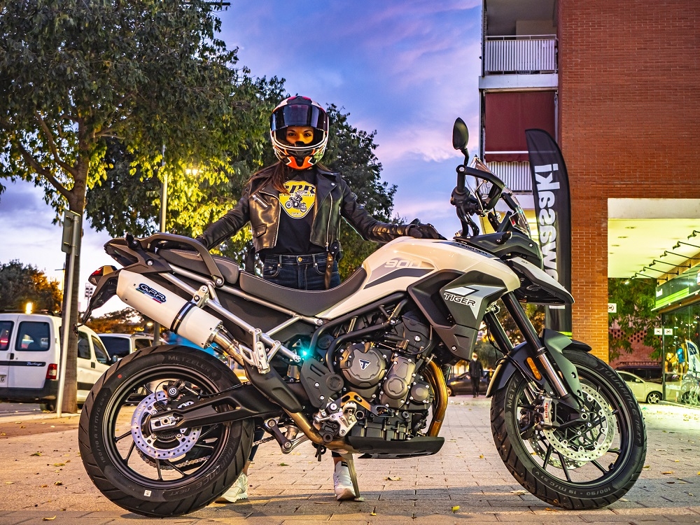 GPR pot echappement compatible avec  Triumph Tiger 900 2020-2023, Albus Evo4, Échappement légal, homologué,silencieux avec db killer amovible et tuyau de liaison spécifique 
