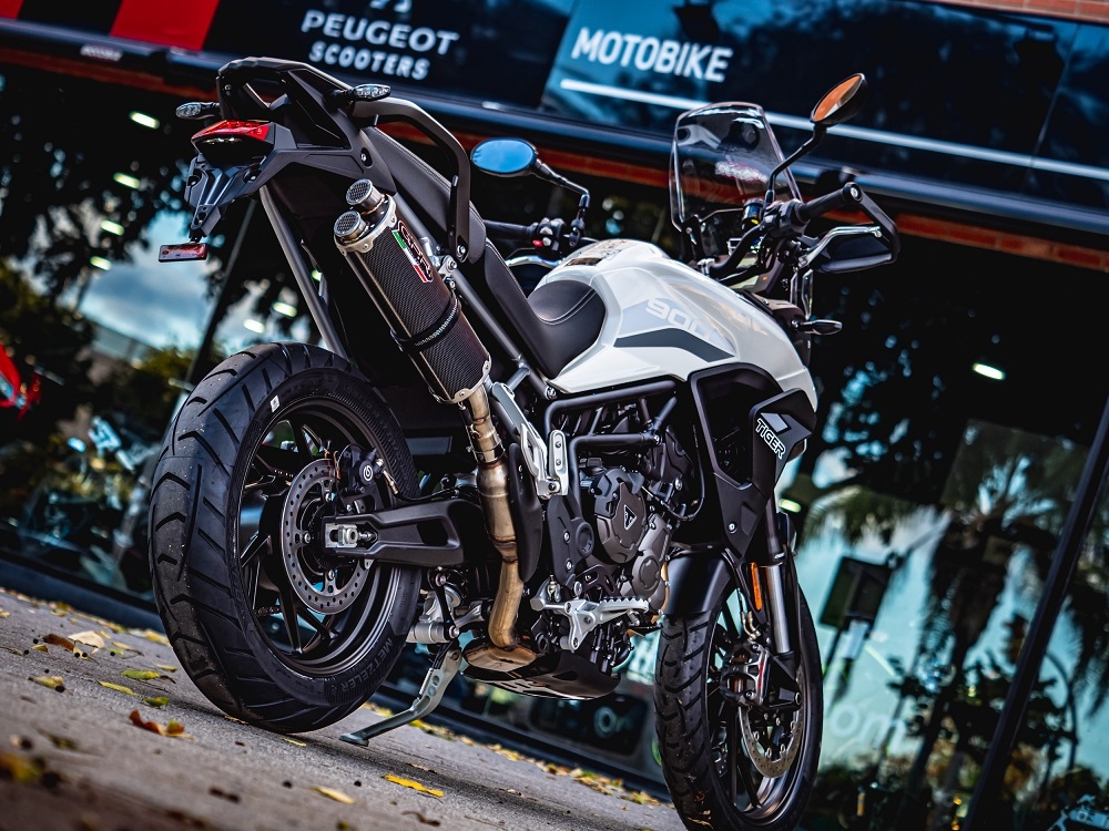Pot echappement compatible avec Triumph Tiger 850 2020-2024, Dual Poppy, Échappement légal, homologué,silencieux avec db killer amovible et tuyau de liaison spécifique 