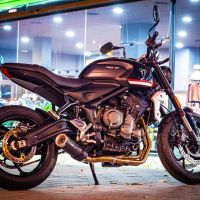 Pot echappement compatible avec Triumph Trident 660 2021-2024, M3 Black Titanium, Pot d'échappement complet racing, compris de collecteur et db killer amovible, sans homologation 