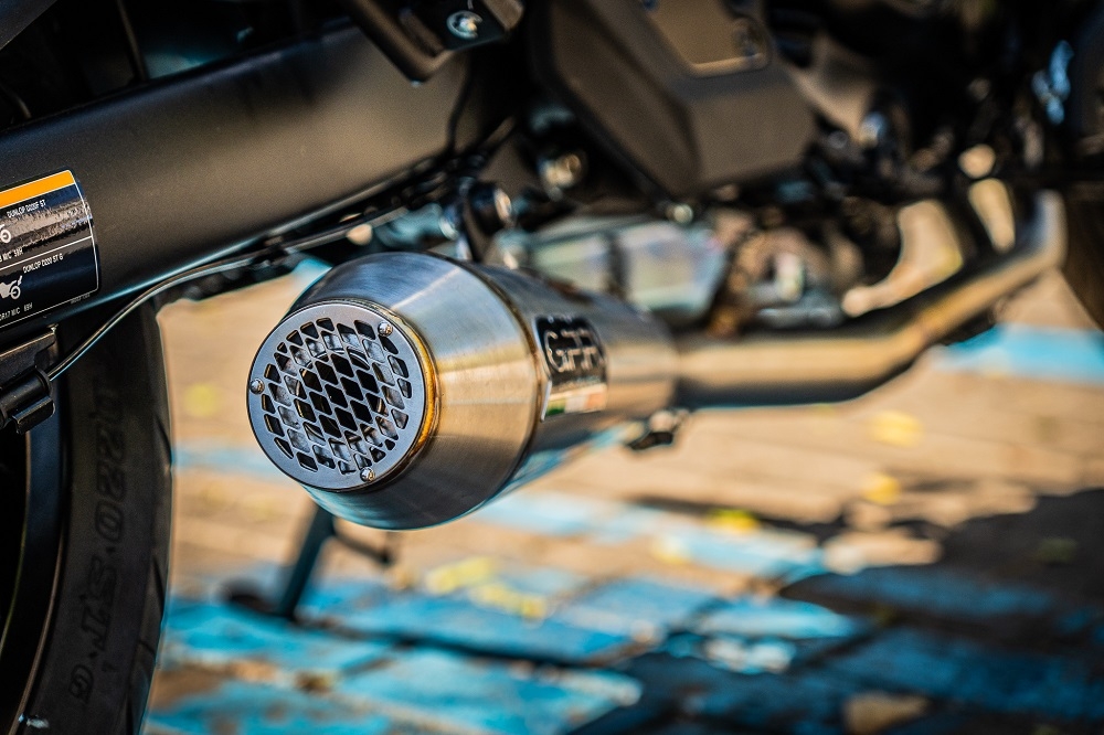 Pot echappement compatible avec Kawasaki Vulcan 650 S 2017-2020, Ultracone, Homologué et légal, système d'échappement complet avec catalyseur et db killer amovible 