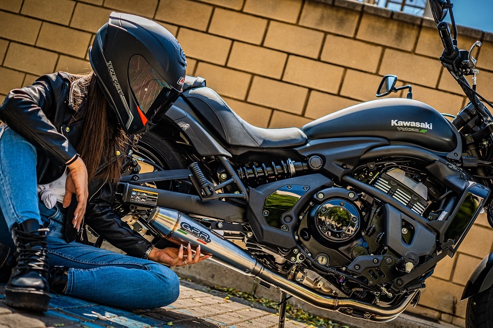 Pot echappement compatible avec Kawasaki Vulcan 650 S 2017-2020, Ultracone, Homologué et légal, système d'échappement complet avec catalyseur et db killer amovible 
