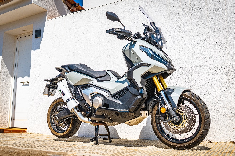 Pot echappement compatible avec Honda X-Adv 750 2021-2024, Albus Evo4, Échappement légal, homologué,silencieux avec db killer amovible et tuyau de liaison spécifique 
