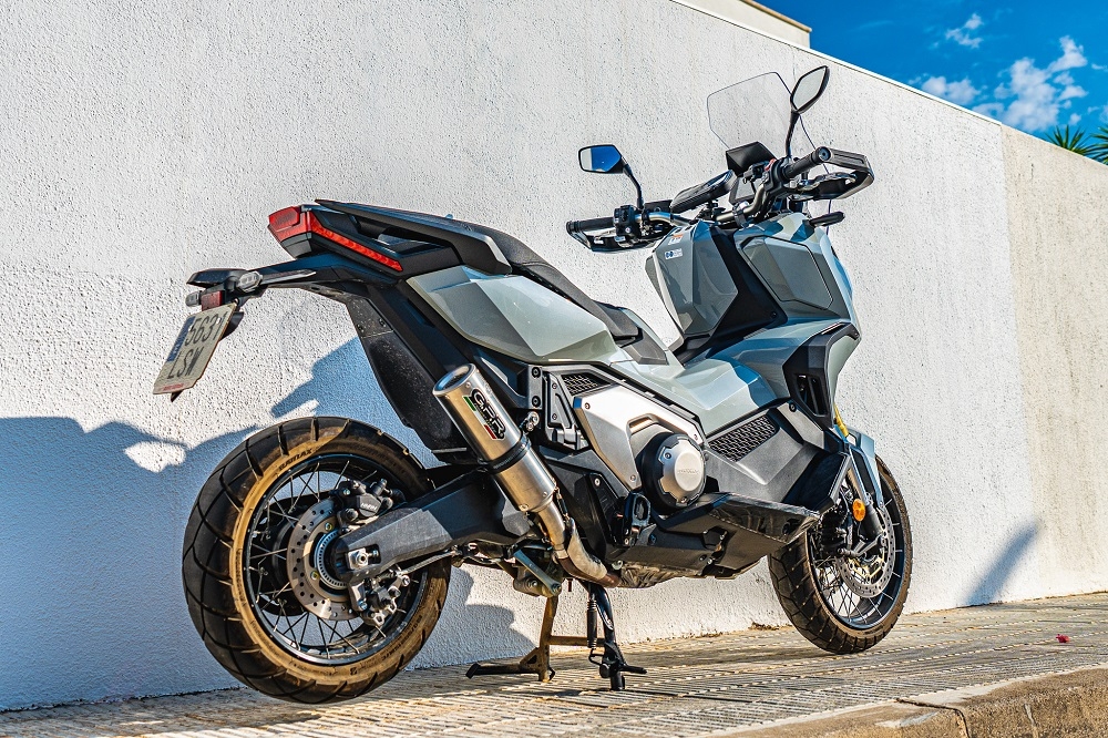 GPR pot echappement compatible avec  Honda X-Adv 750 2025-2026, M3 Titanium Natural, Échappement légal, homologué,silencieux avec db killer amovible et tuyau de liaison spécifique 