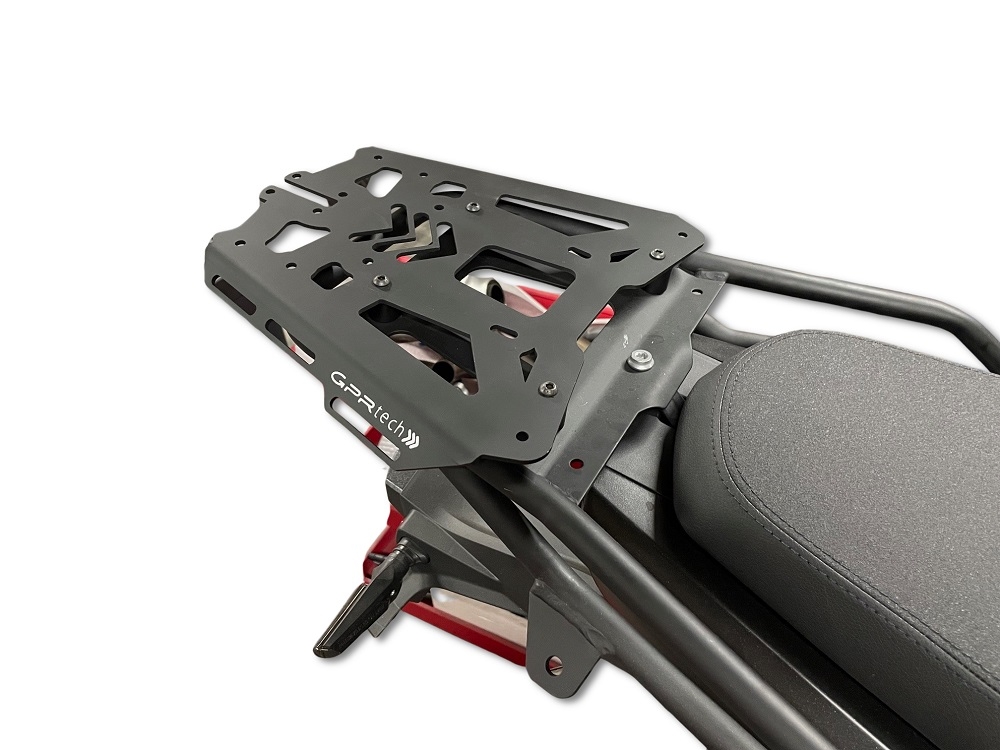 Top case GPR TECH compatible with  Voge 625DSX 2024/2026 e5 Top Case Alpitech en aluminium, couleur argent avec plaque spécifique incluse Capacité Litres 35